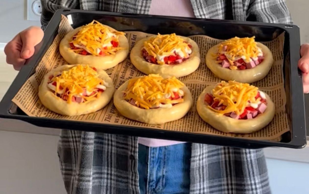 Готуємо знамениту шкільну піцу