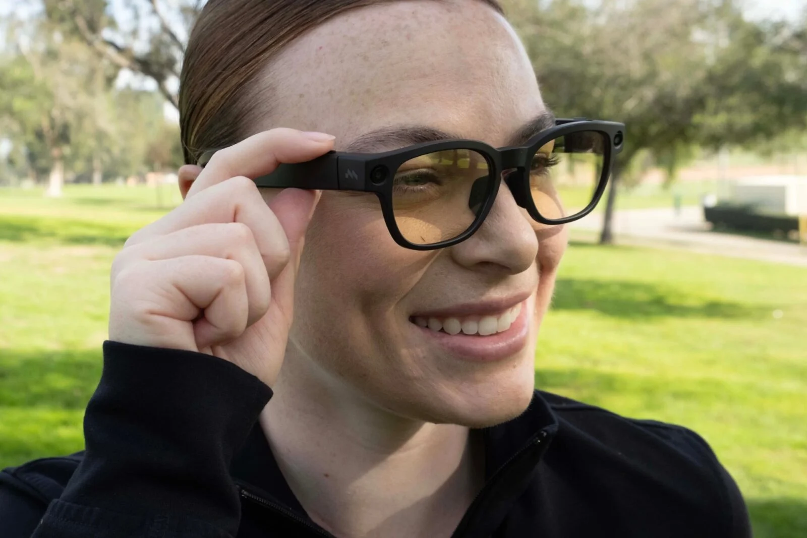 Новые смартокуляры Mentra позволяют вести трансляции на OnlyFans