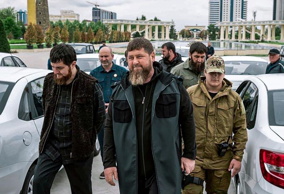 Рамзан Кадыров, его сын Адам в Грозном Рамзан Кадыров, его сын Адам в Грозном