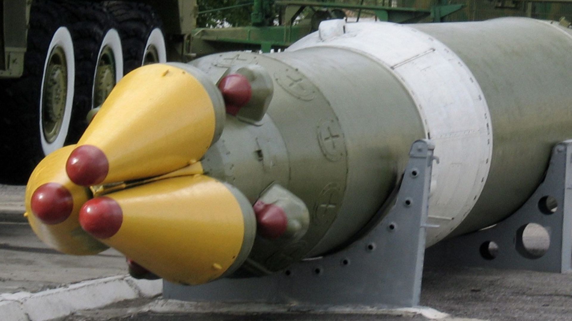 "Орешник" не має системи наведення бойових блоків "Орешник" не має системи наведення бойових блоків