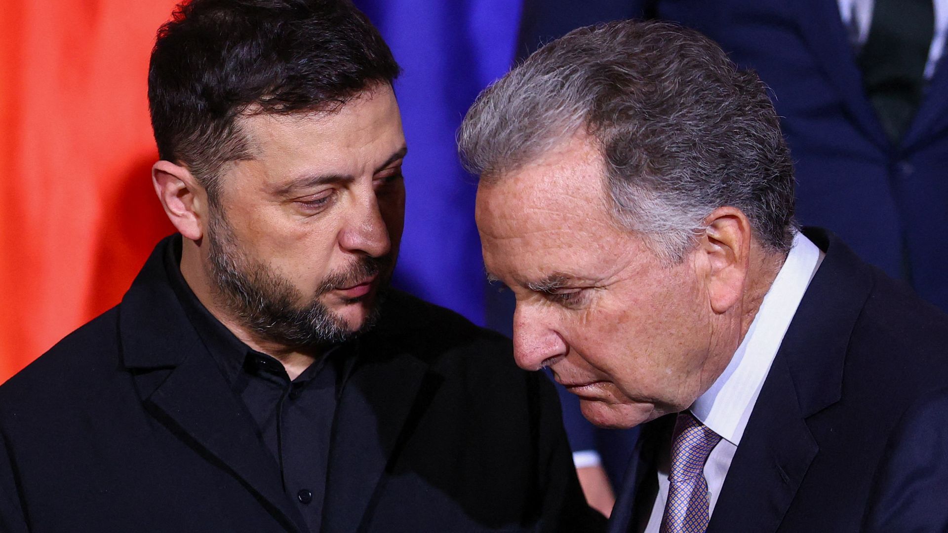 Зеленский оценил мирный процесс в отношении Украины Зеленский оценил мирный процесс в отношении Украины