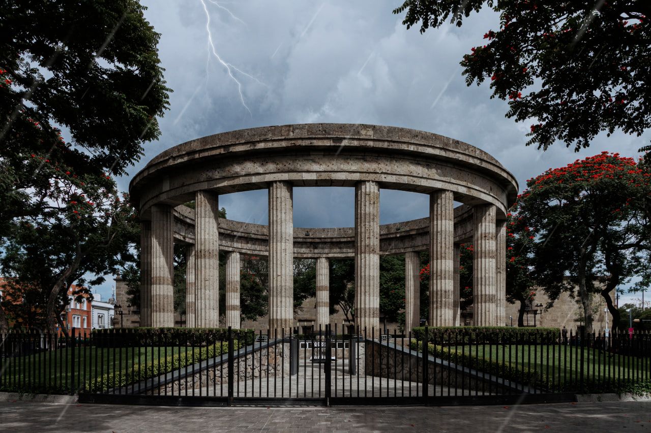 У нас немає "достопримічательності" У нас немає "достопримічательності"