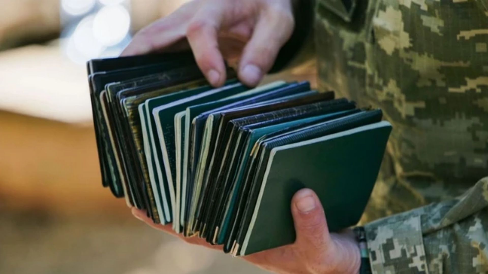 17-летние парни должны становиться на воинский учет в Украине