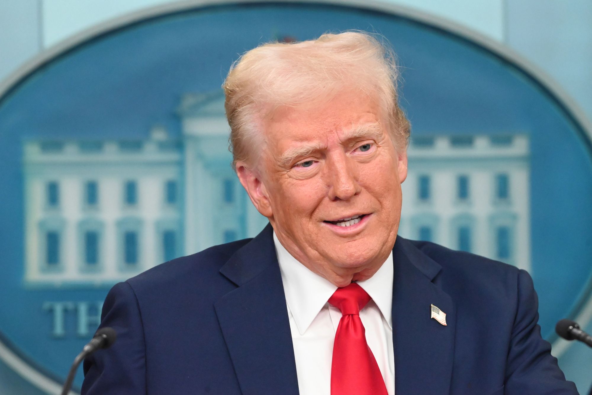 Новая обложка с Трампом всколыхнула сеть