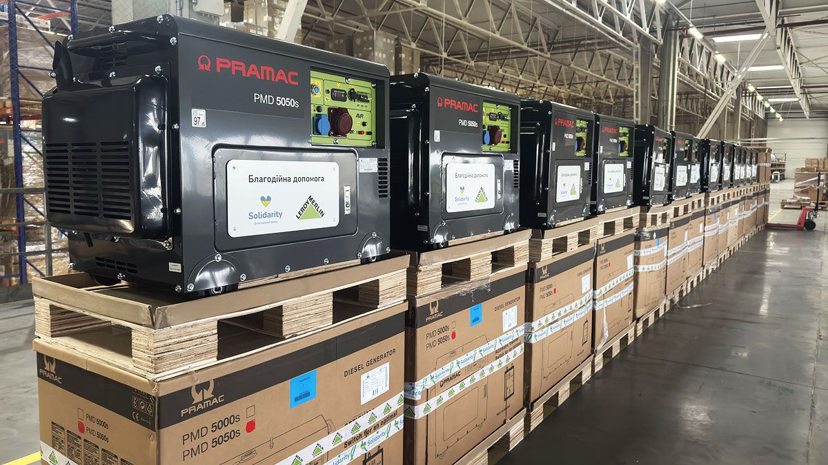 Отключение света - LEROY MERLIN UKRAINE передала 100 генераторов украинским общинам