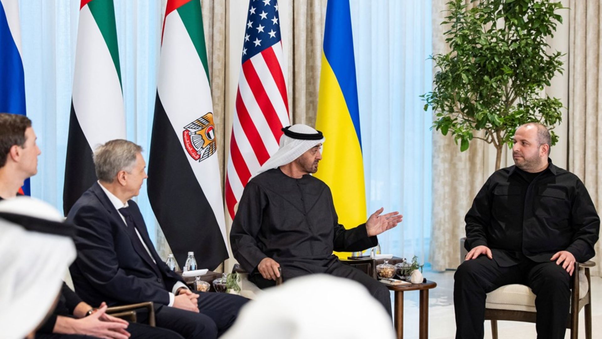 Переговори в Абу-Дабі Переговори в Абу-Дабі