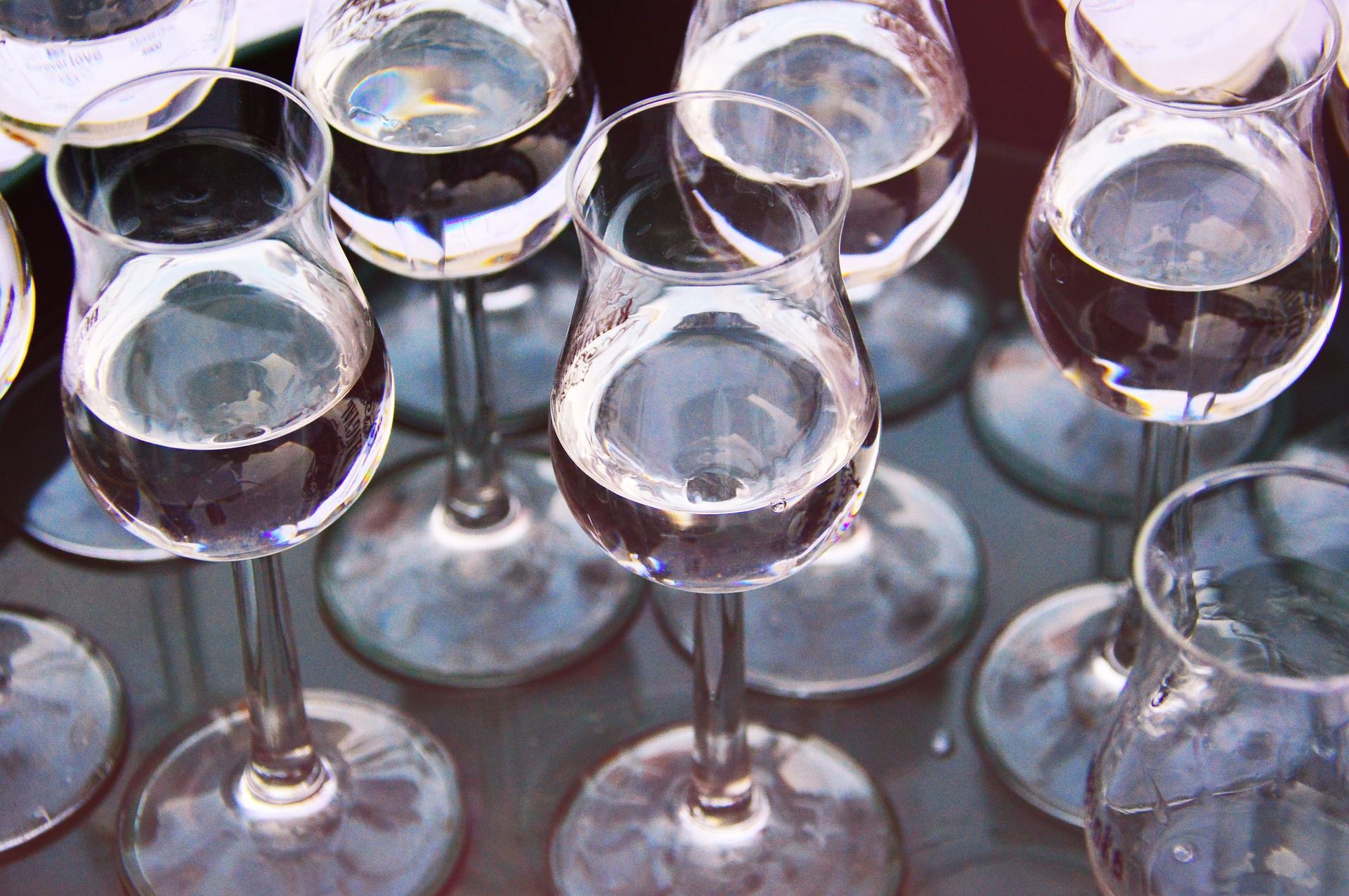 Попит на алкоголь впав Попит на алкоголь впав