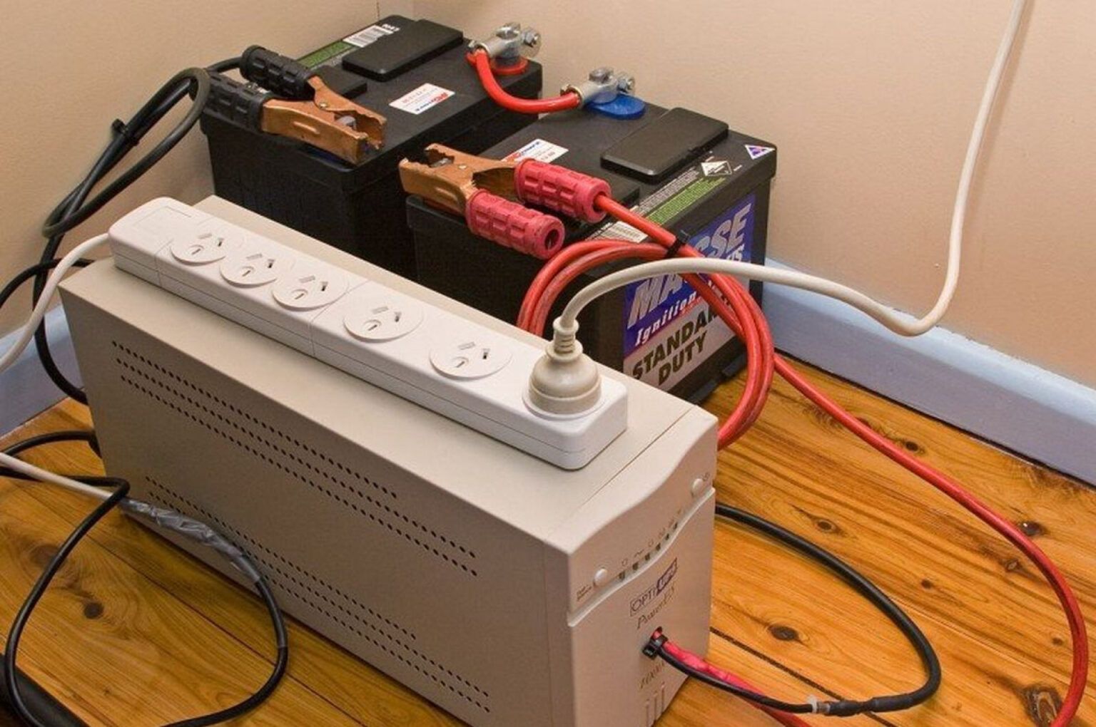 Скільки годин витримає інвертор без світла – просте пояснення Скільки годин витримає інвертор без світла – просте пояснення