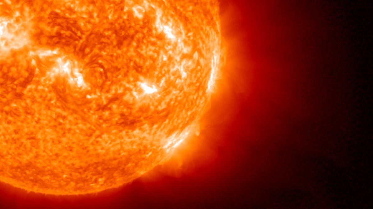 Сонячний вітер – його вплив на магнітне поле Землі та роботу супутників