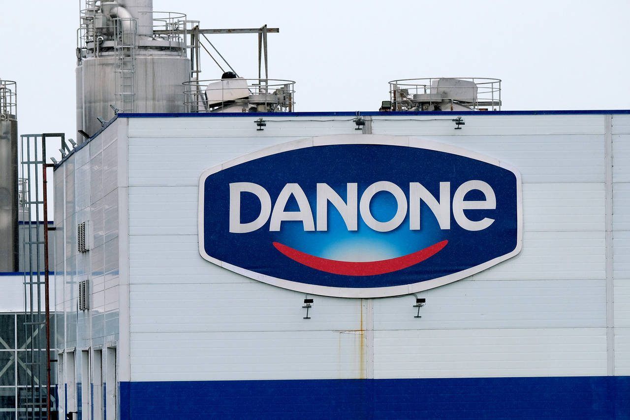 Акції гіганта Danone рекордно обвалилися