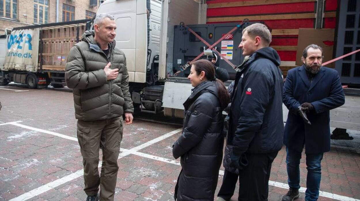 До Києва привезли 130 генераторів від польських волонтерів, – Віталій Кличко До Києва привезли 130 генераторів від польських волонтерів, – Віталій Кличко