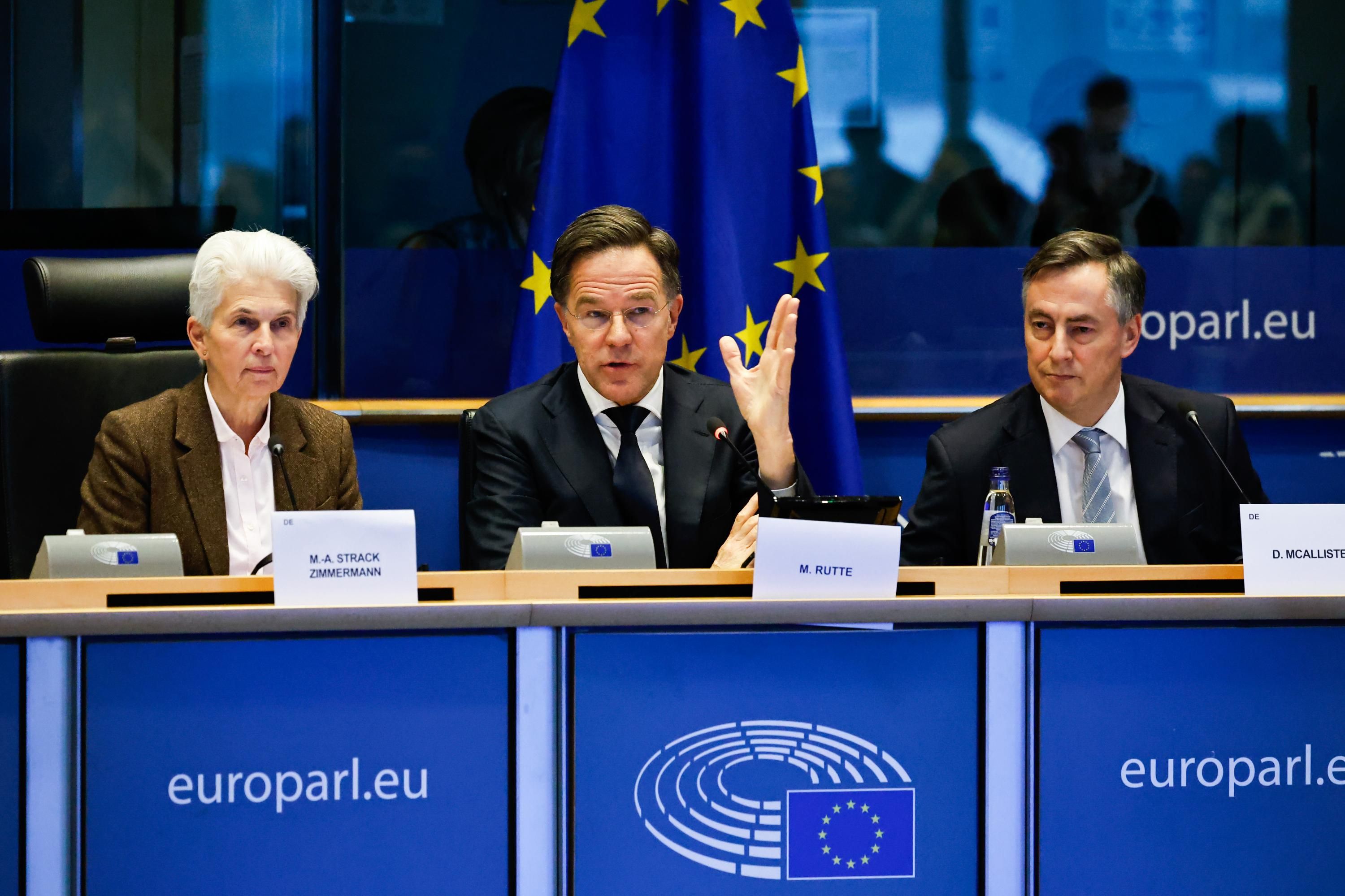 НАТО выступает против отдельной армии ЕС