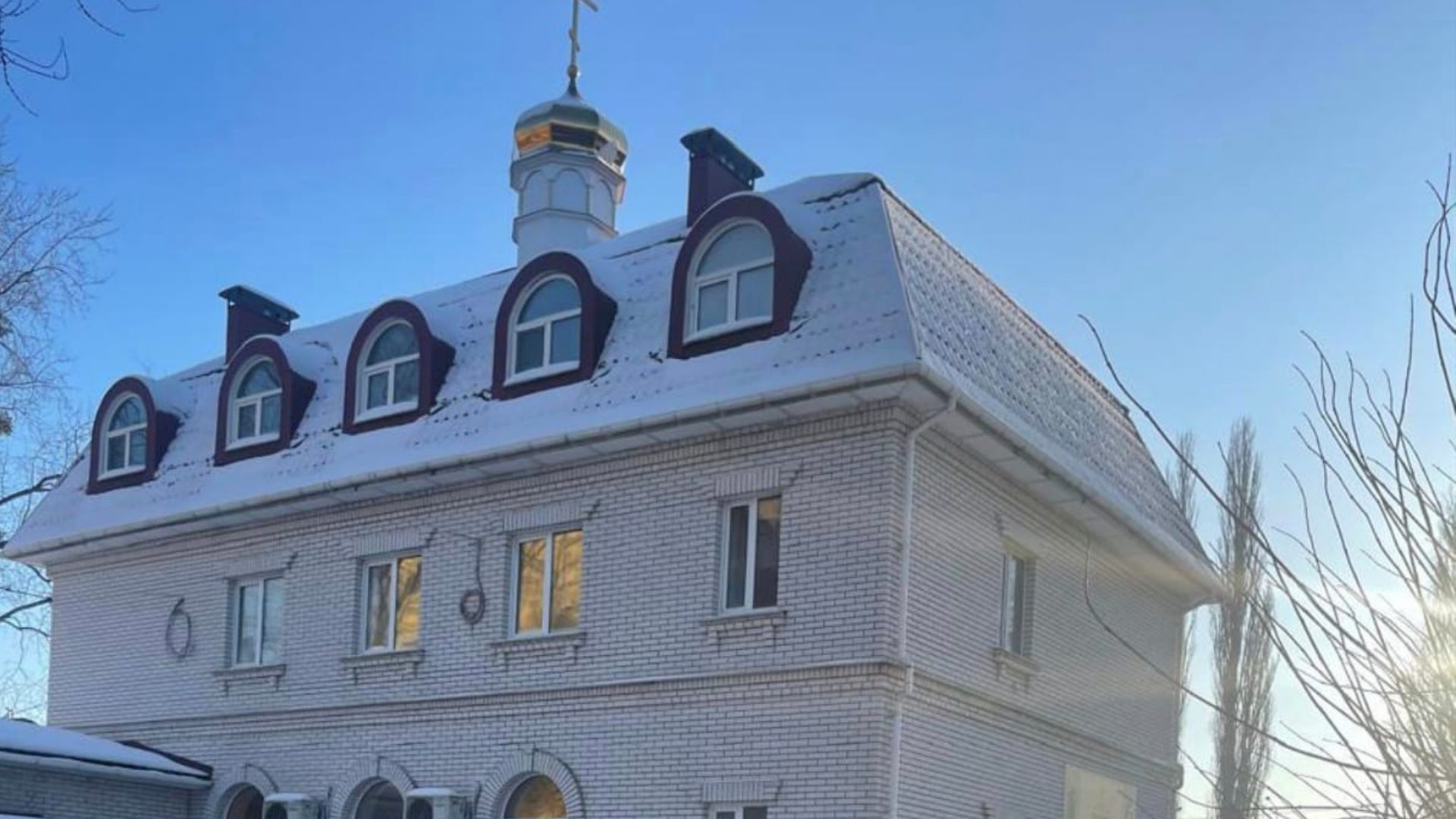 Священник незаконно привласнив собі храм у Броварах