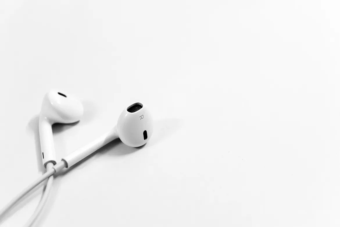 Наушники Apple EarPods Наушники Apple EarPods