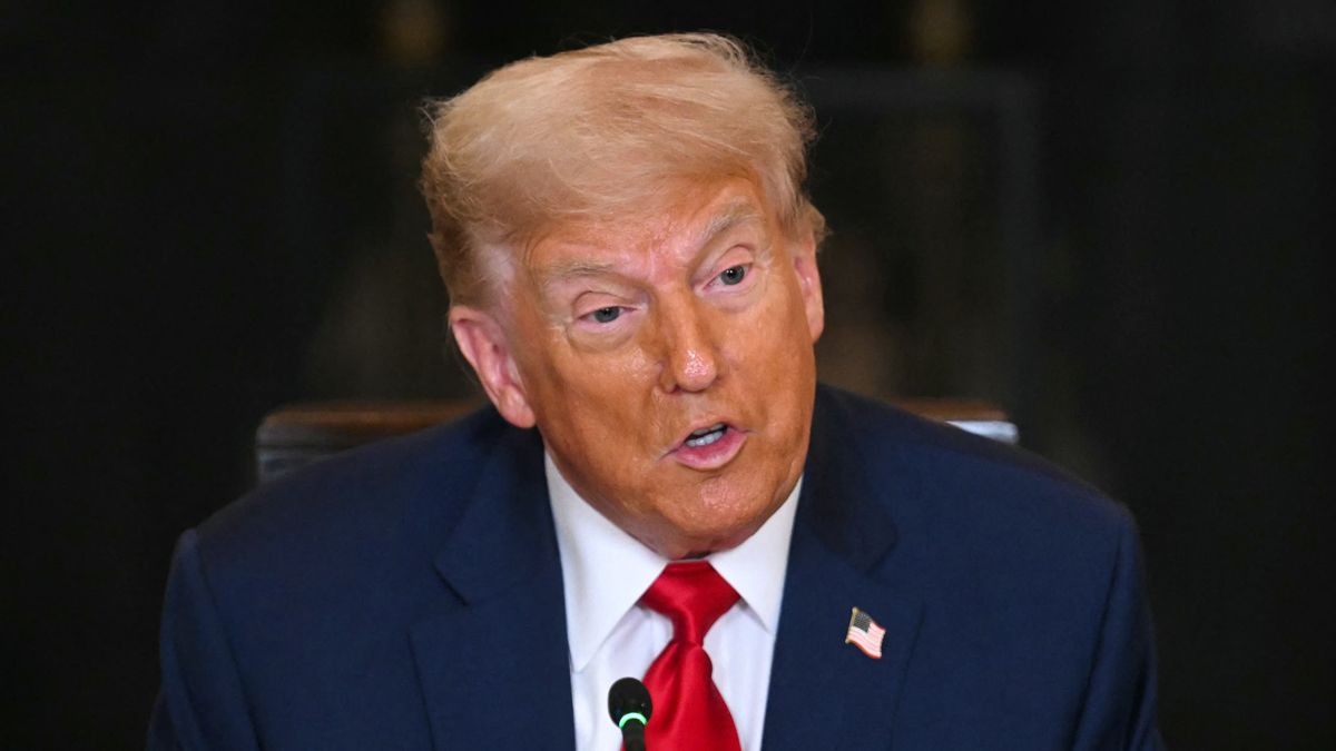 Повлияет ли дело Эпштейна на Трампа Повлияет ли дело Эпштейна на Трампа