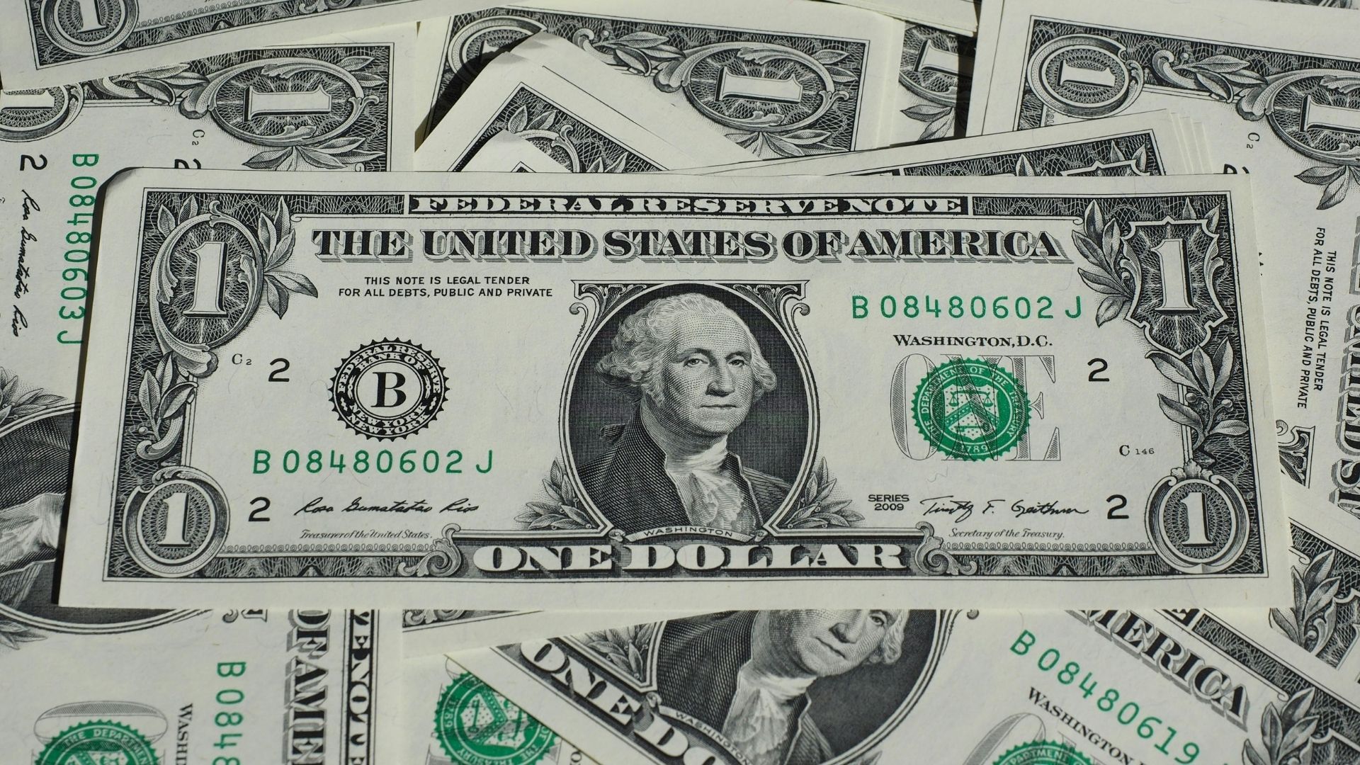 Яким буде курс долара та євро 3 лютого 2026 року