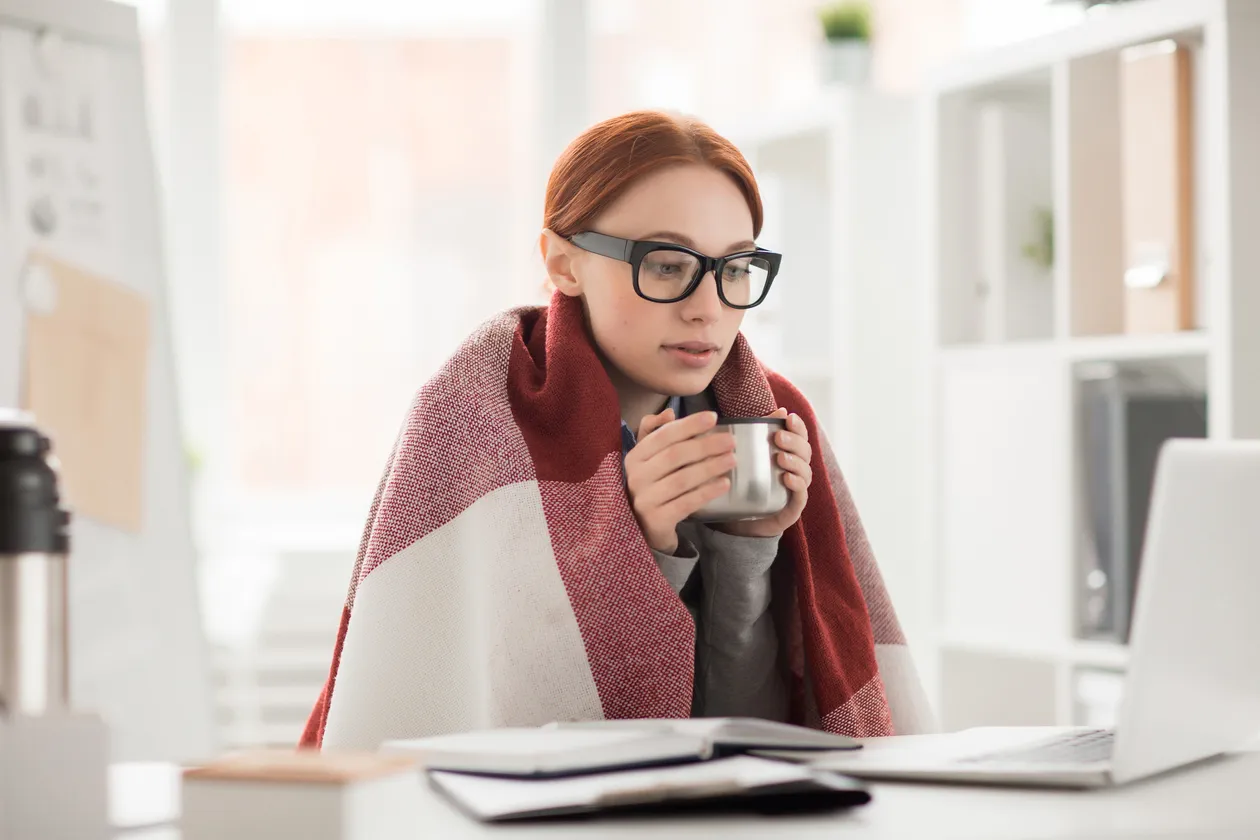 Как согреться на работе