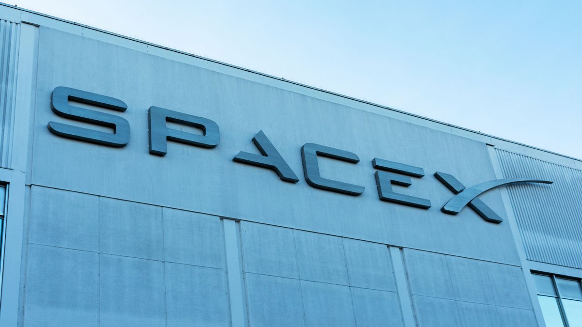 SpaceX купила xAI та планує космічні дата-центри для розвитку штучного інтелекту