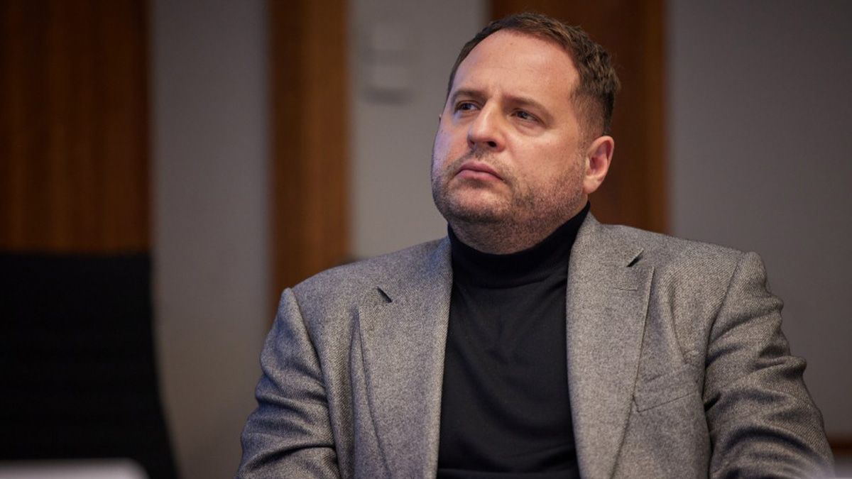 Почему Ермак так быстро возобновил адвокатскую деятельность Почему Ермак так быстро возобновил адвокатскую деятельность