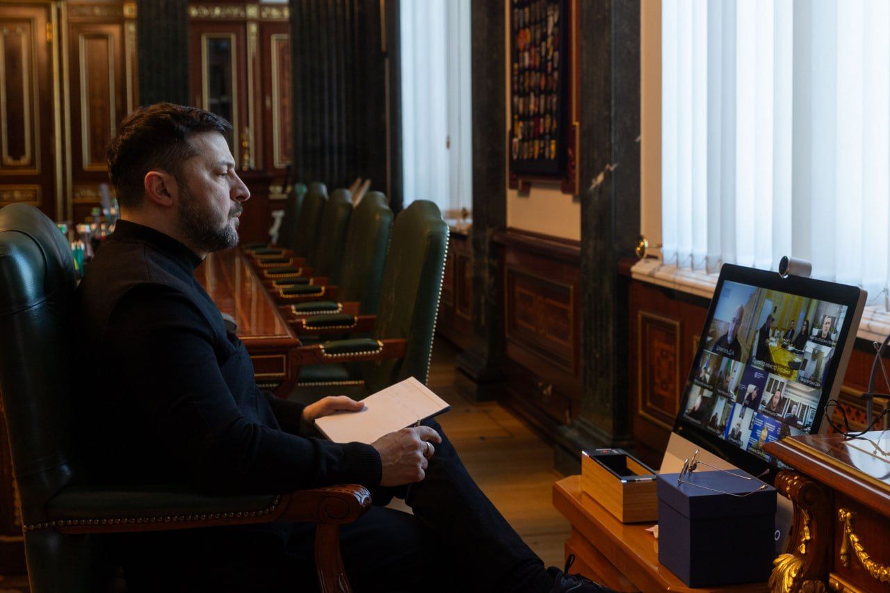 Работа нашей переговорной команды будет скорректирована, – Зеленский после массированного удара России - 24 Канал