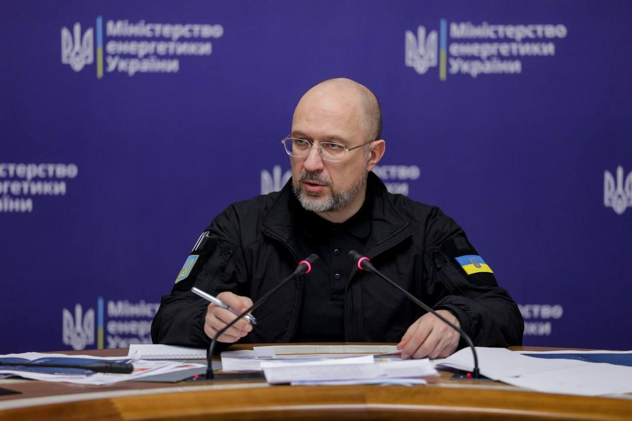 Шмигаль пояснив, чому в Україні можуть погіршуватися графіки відключень Шмигаль пояснив, чому в Україні можуть погіршуватися графіки відключень