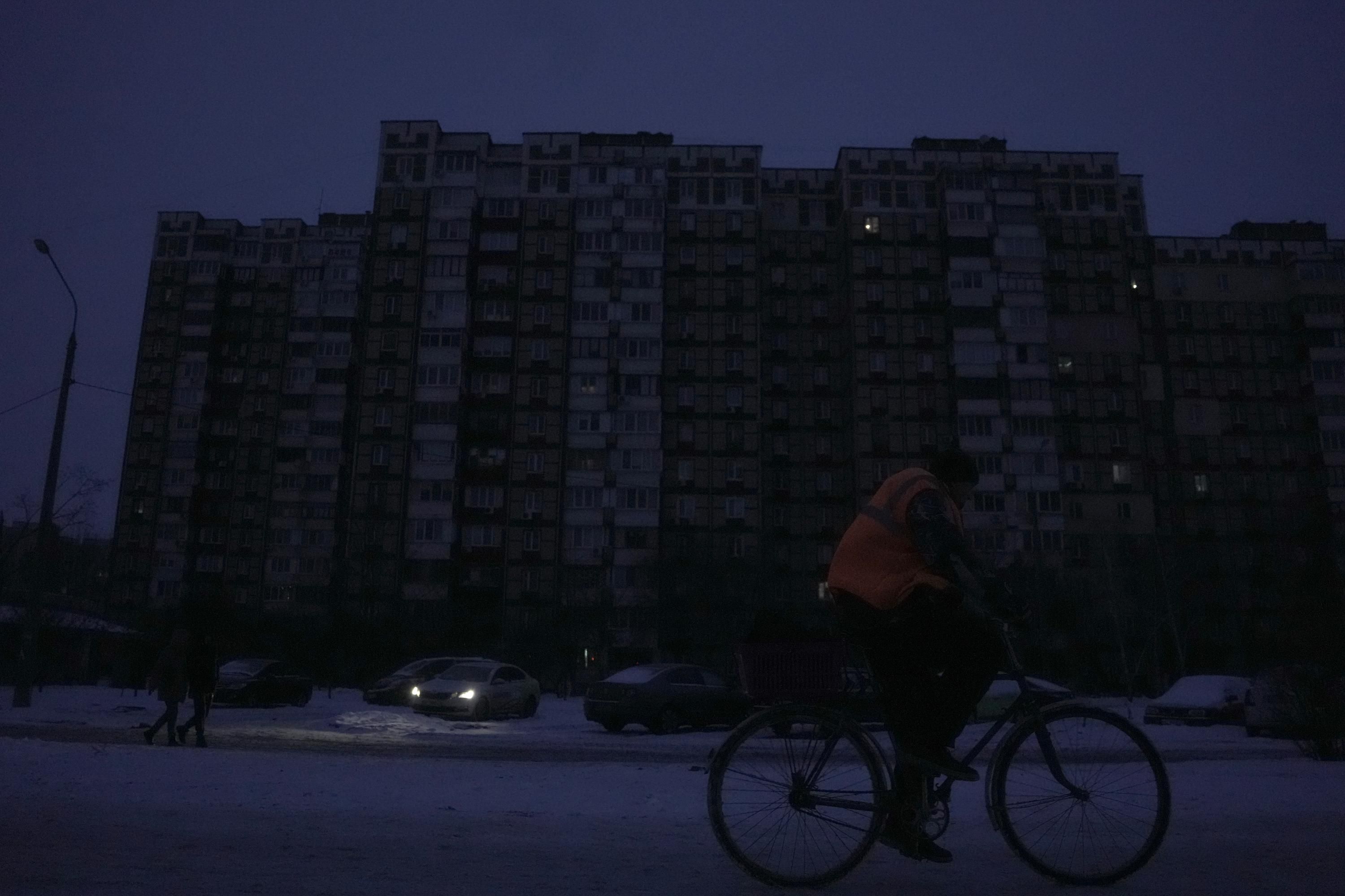 Росія намагається холодом і темрявою зламати опір українців