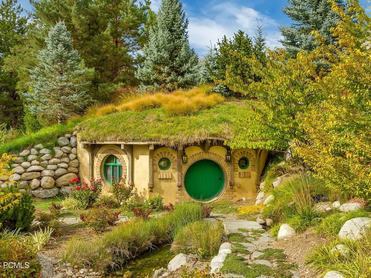 Особняк за 30 миллионов долларов с необычными деталями внутри