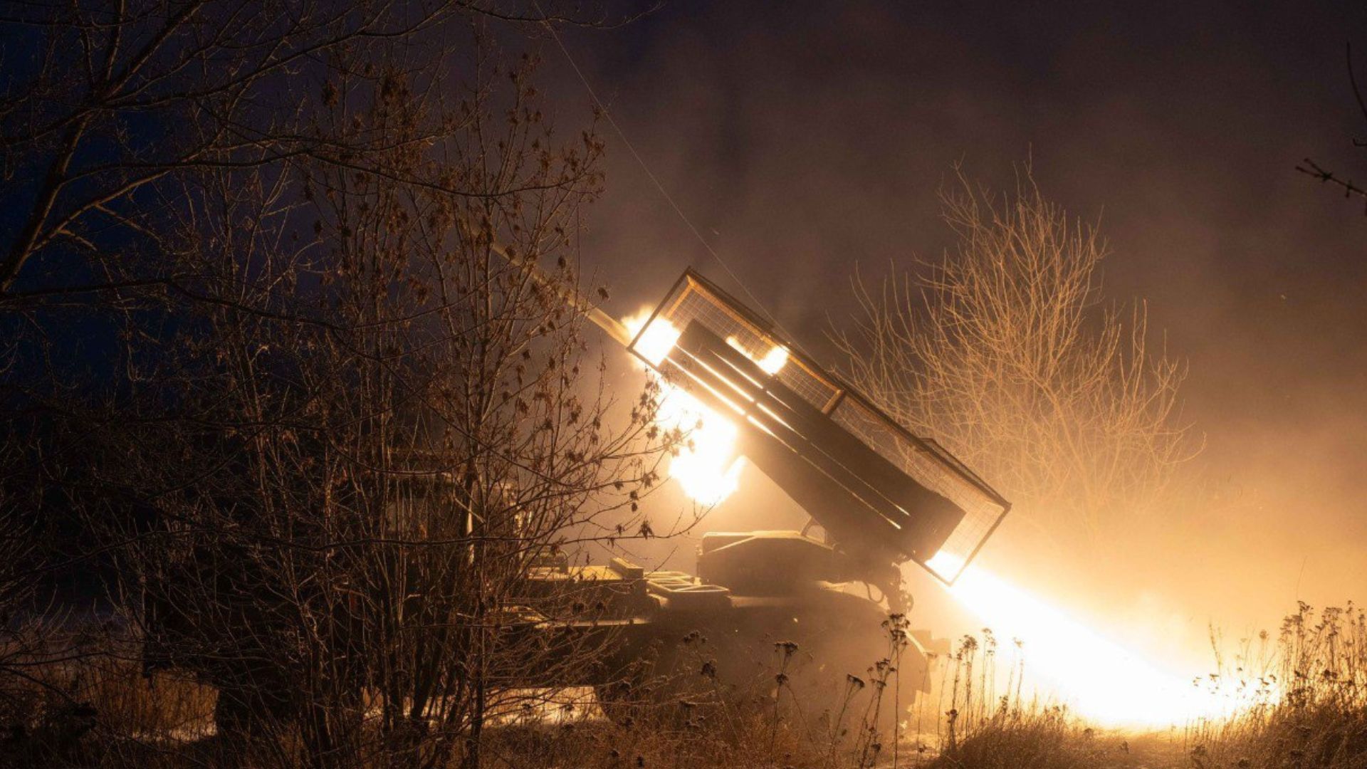 Украина уничтожила военные объекты России Украина уничтожила военные объекты России