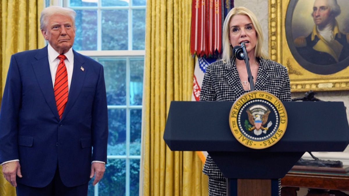 Конгрессмены обвинили Минюст США и генпрокурора Бонди в сокрытии информации по делу Эп - Геополитика