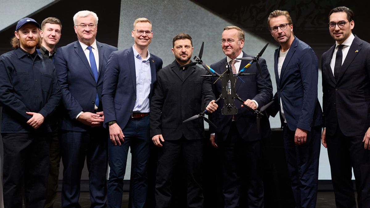 Зеленський відвідав німецько-українське підприємство, яке виробляє дрони