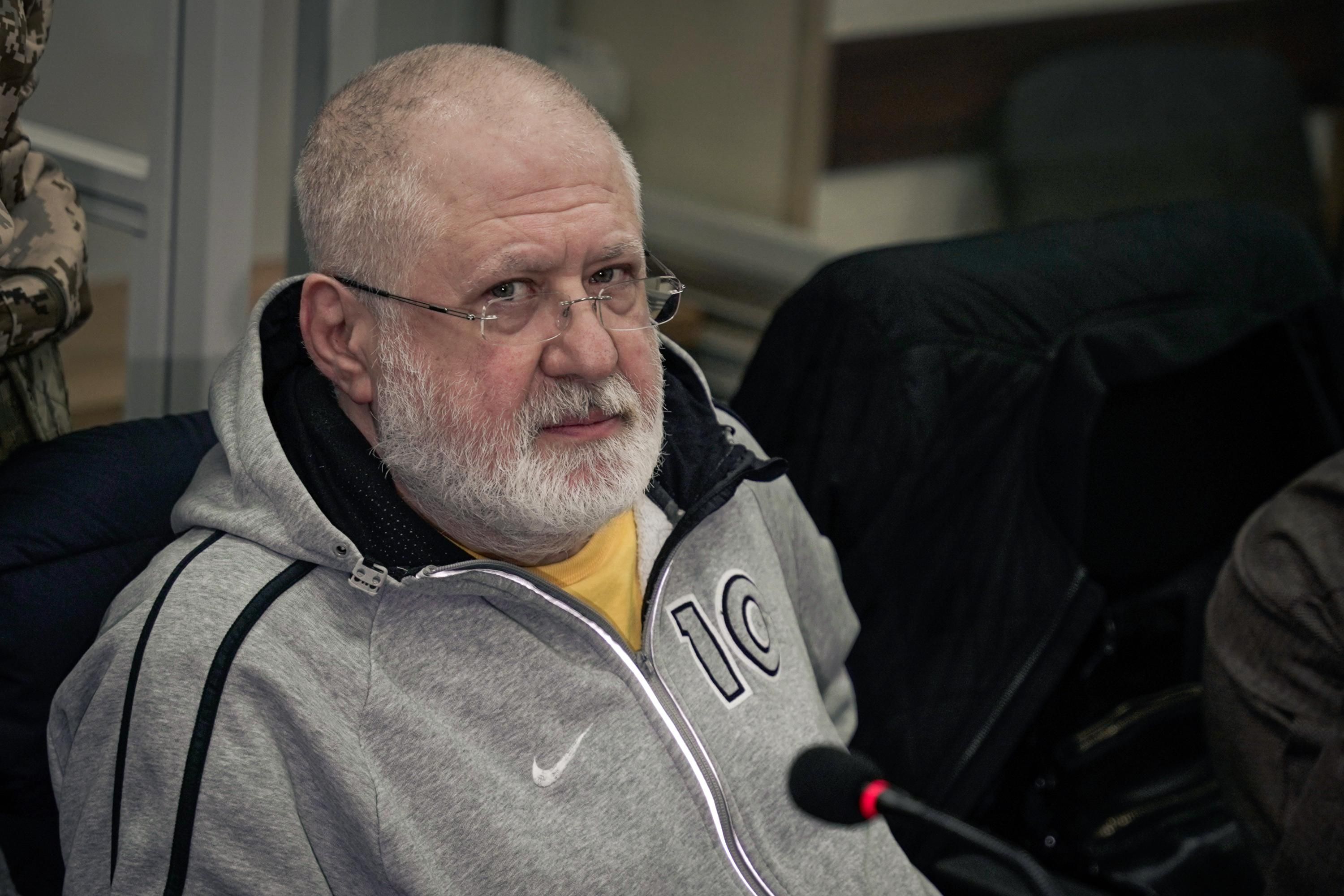 Журналисты передали Коломойскому поздравления с Днем рождения Журналисты передали Коломойскому поздравления с Днем рождения