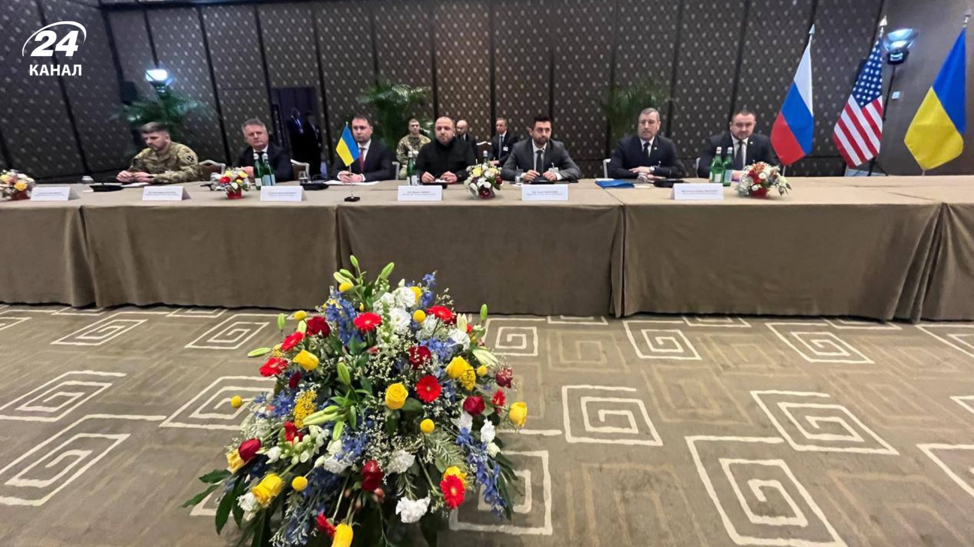 У Женеві завершився перший етап тристоронніх переговорів