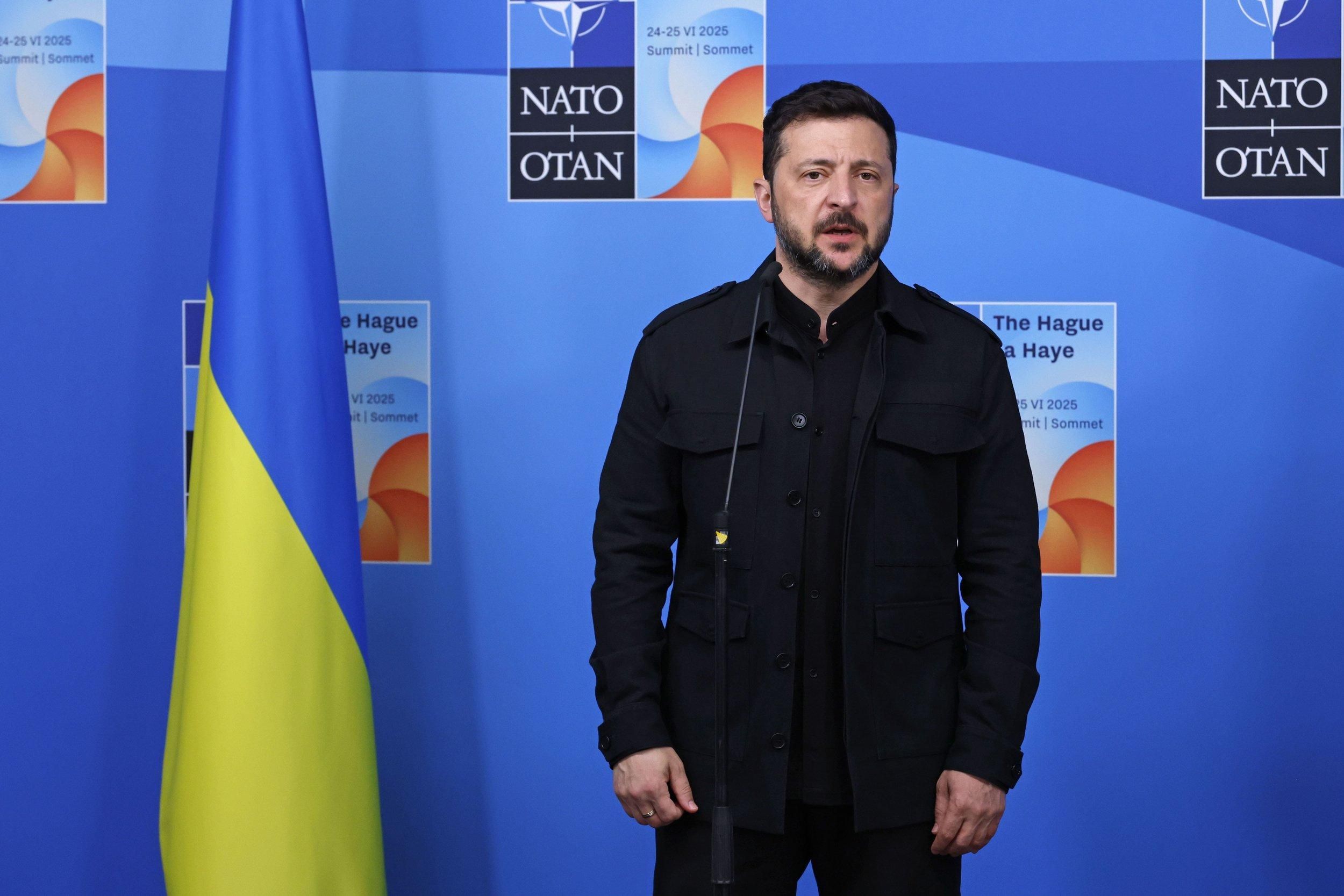 Зеленський каже, що українці ніколи не сприймуть мирну угоду, яка вимагає відмовитися від Донбасу Зеленський каже, що українці ніколи не сприймуть мирну угоду, яка вимагає відмовитися від Донбасу