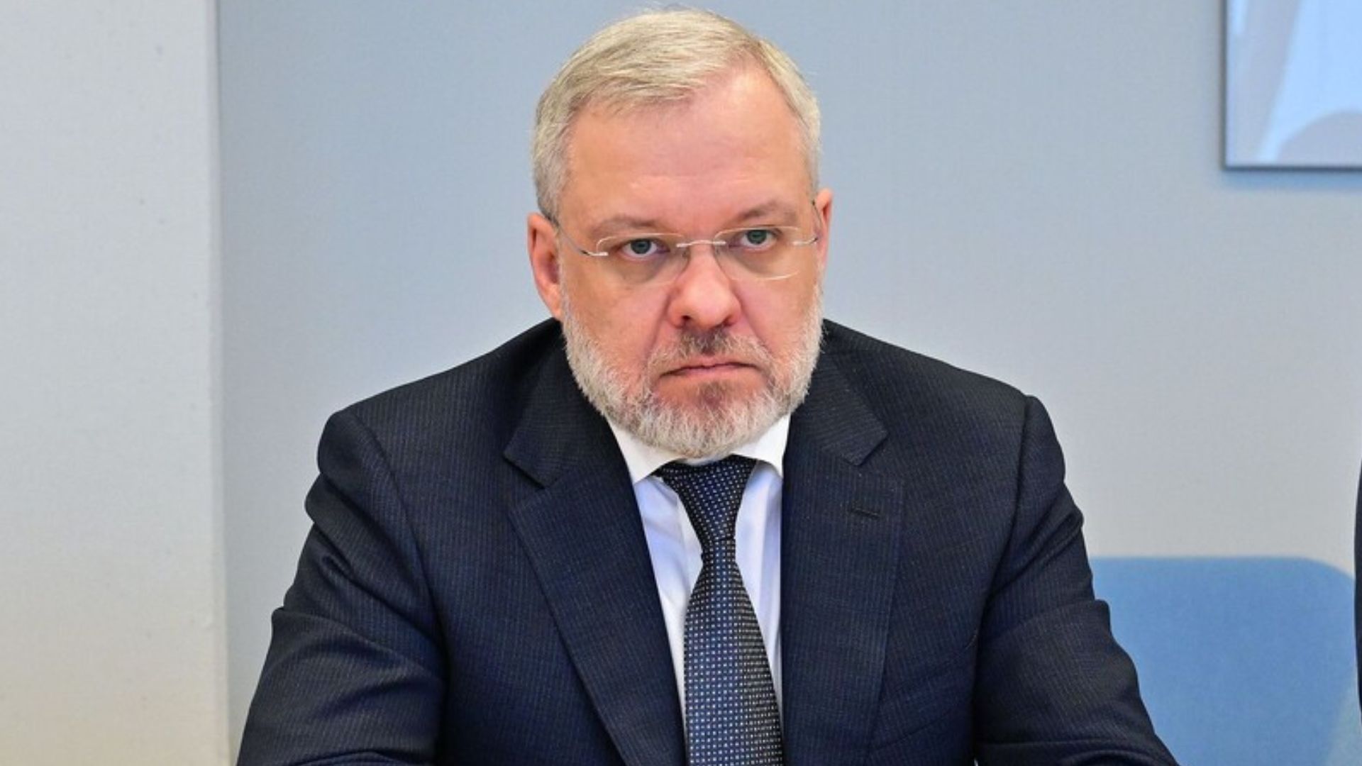 Нардеп раскрыл данные о родственниках Галущенко