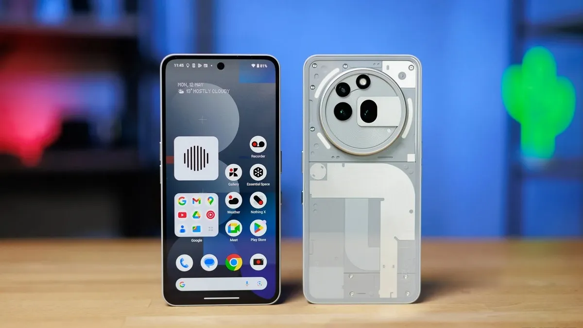 Nothing Phone 3a Pro Nothing Phone 3a Pro