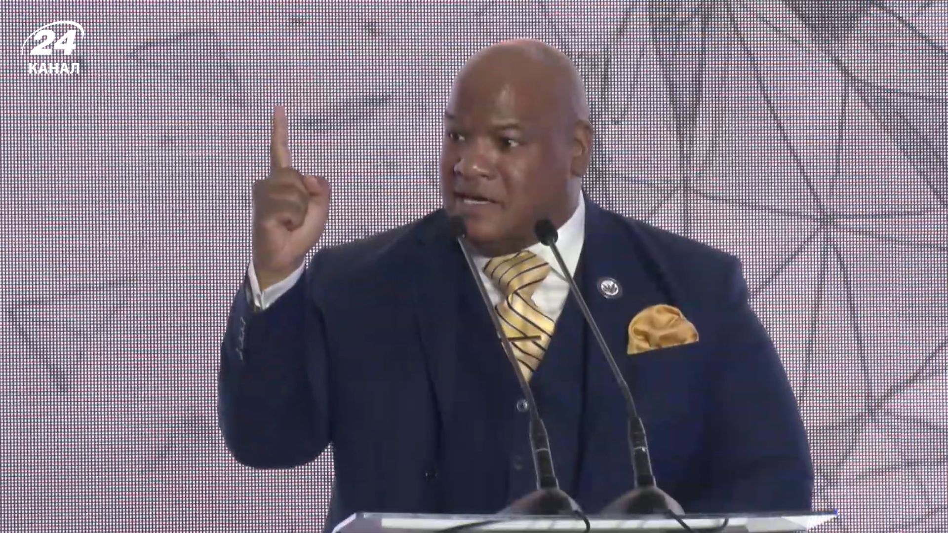 Духовный советник Трампа Марк Бернс эмоционально высказался об украинских детях Духовный советник Трампа Марк Бернс эмоционально высказался об украинских детях