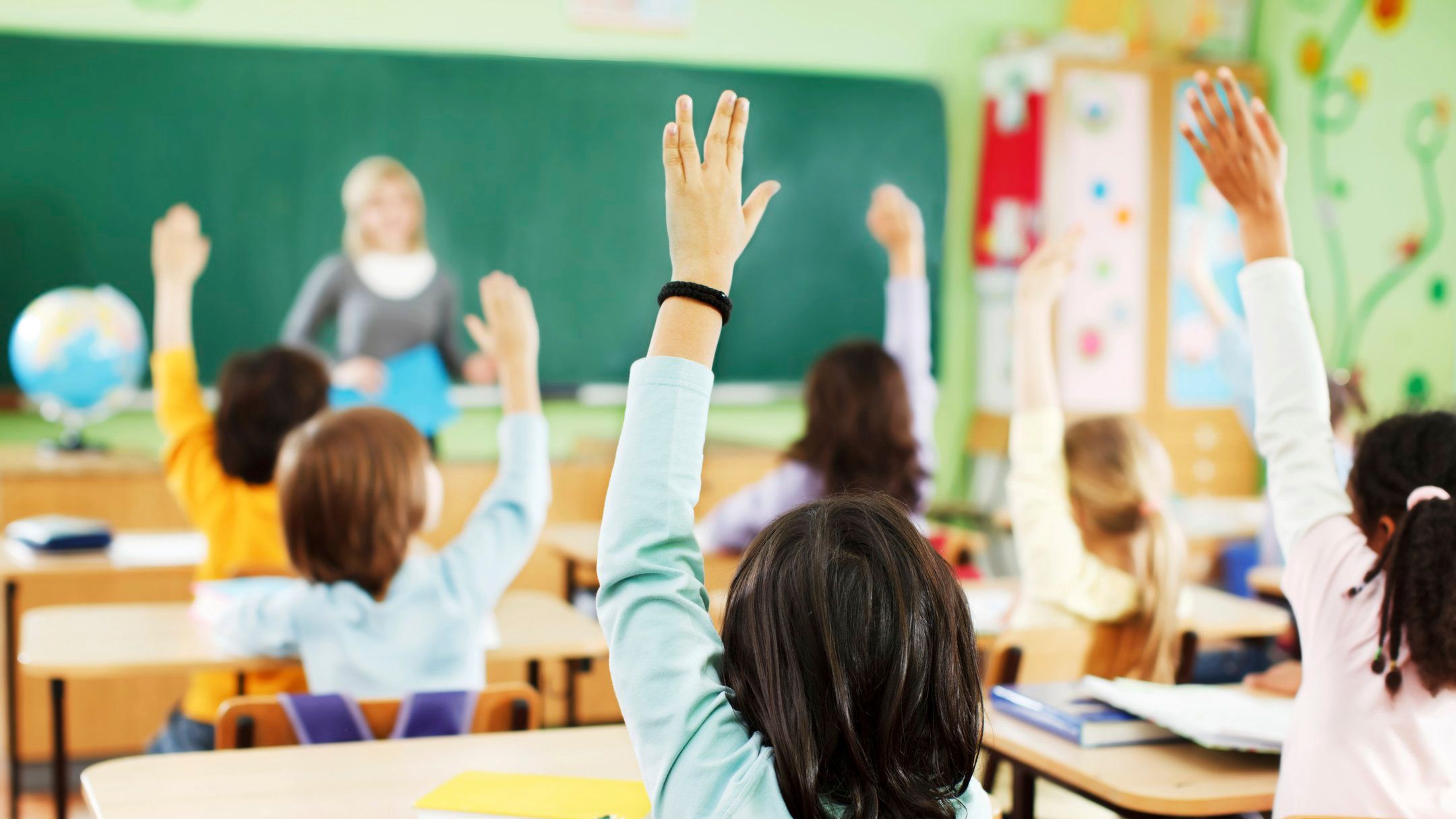 В МОН сделали заявление о запрете русского языка в школах: в сети вспыхнула дискуссия - Образование