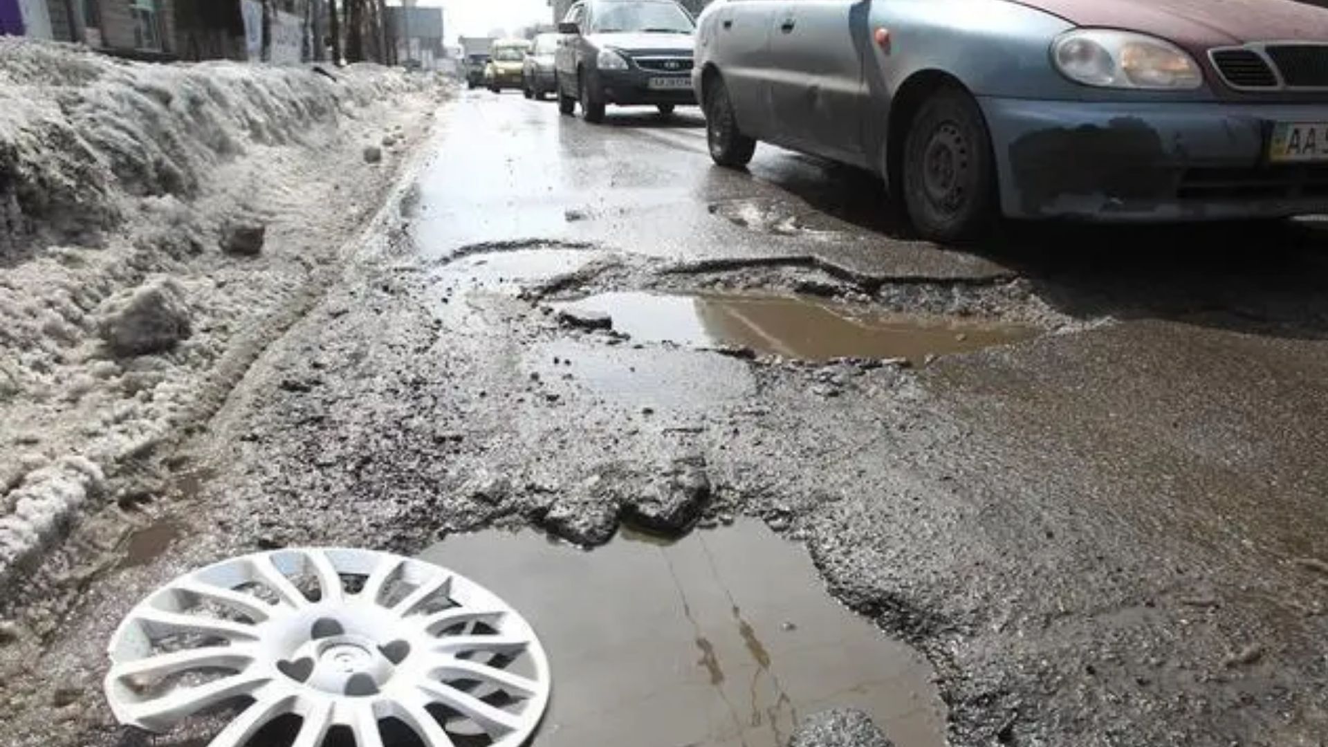 Водіям в Україні повернуть гроші за колеса Водіям в Україні повернуть гроші за колеса