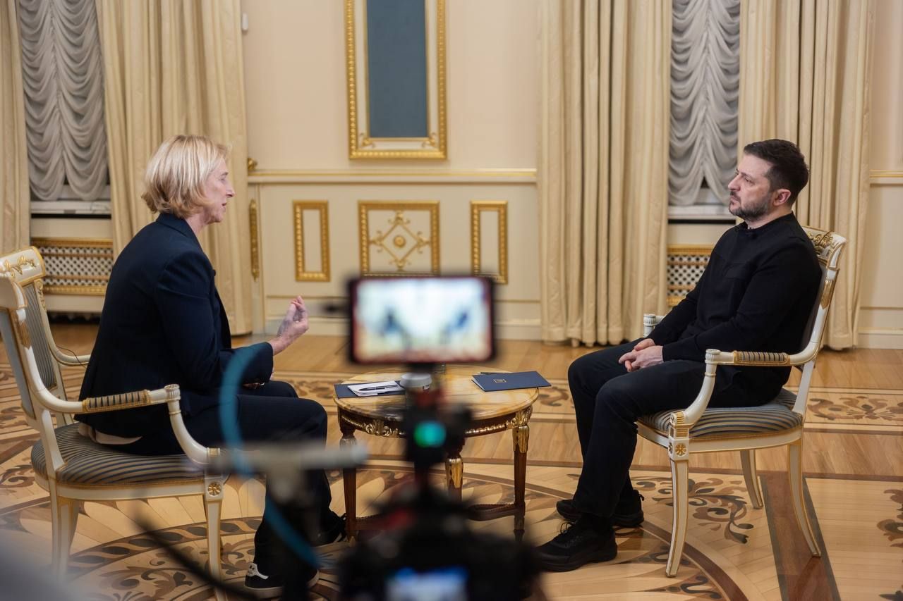 Зеленский рассказал, что происходит на трехсторонних переговорах с Россией Зеленский рассказал, что происходит на трехсторонних переговорах с Россией