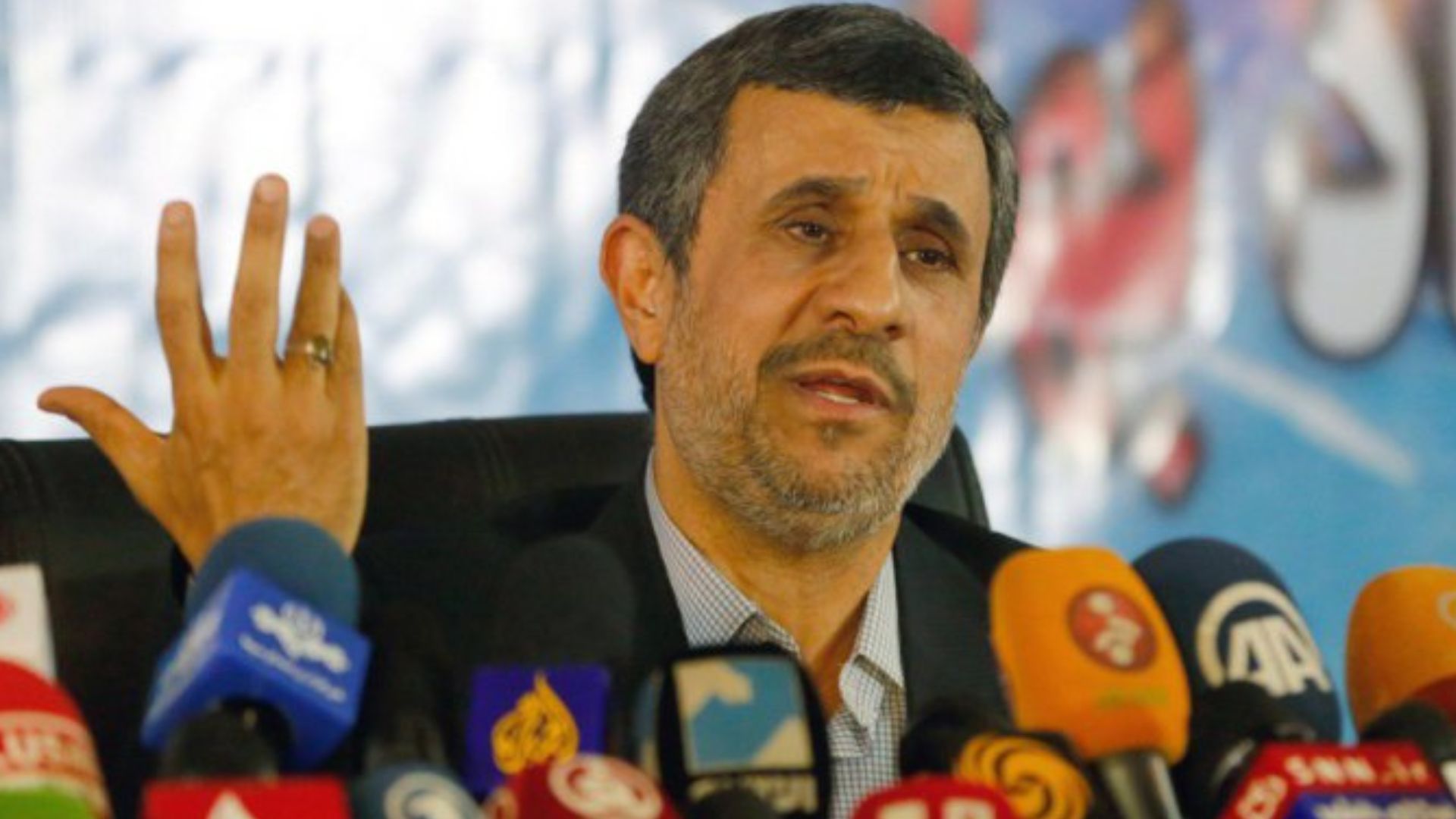 Під час атаки на Іран загинув колишній президент Ахмадінежад 