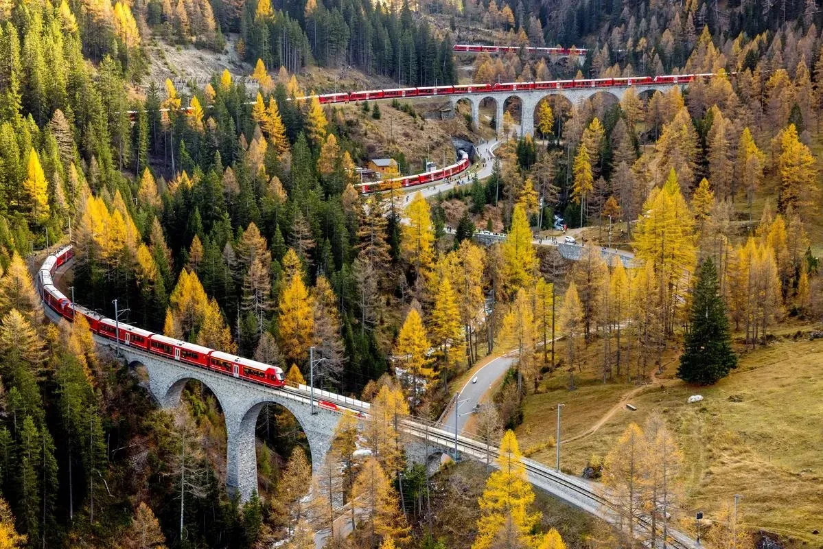 Самый длинный поезд в мире / фото Philipp Schmidli