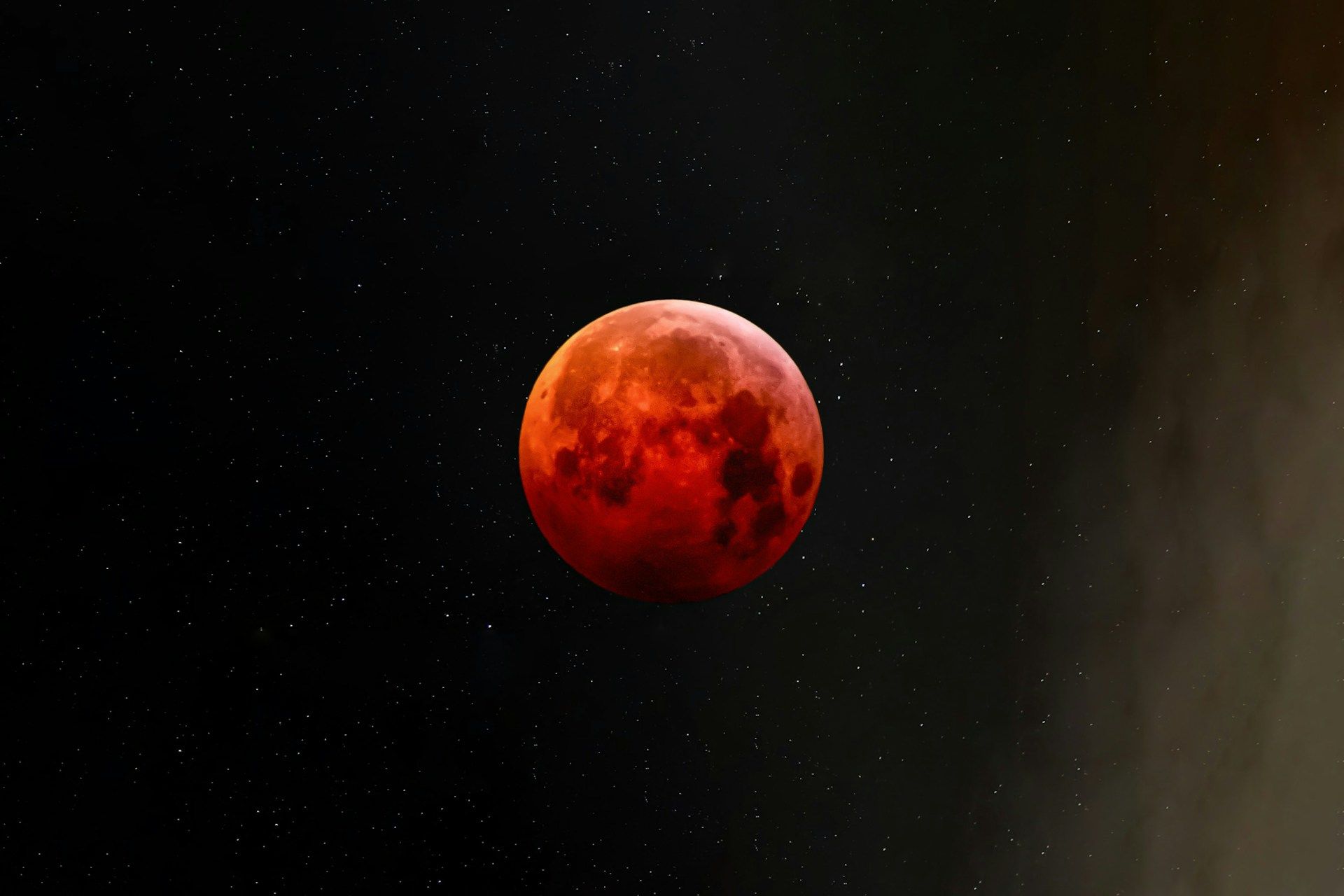 Місячне затемнення 3 березня