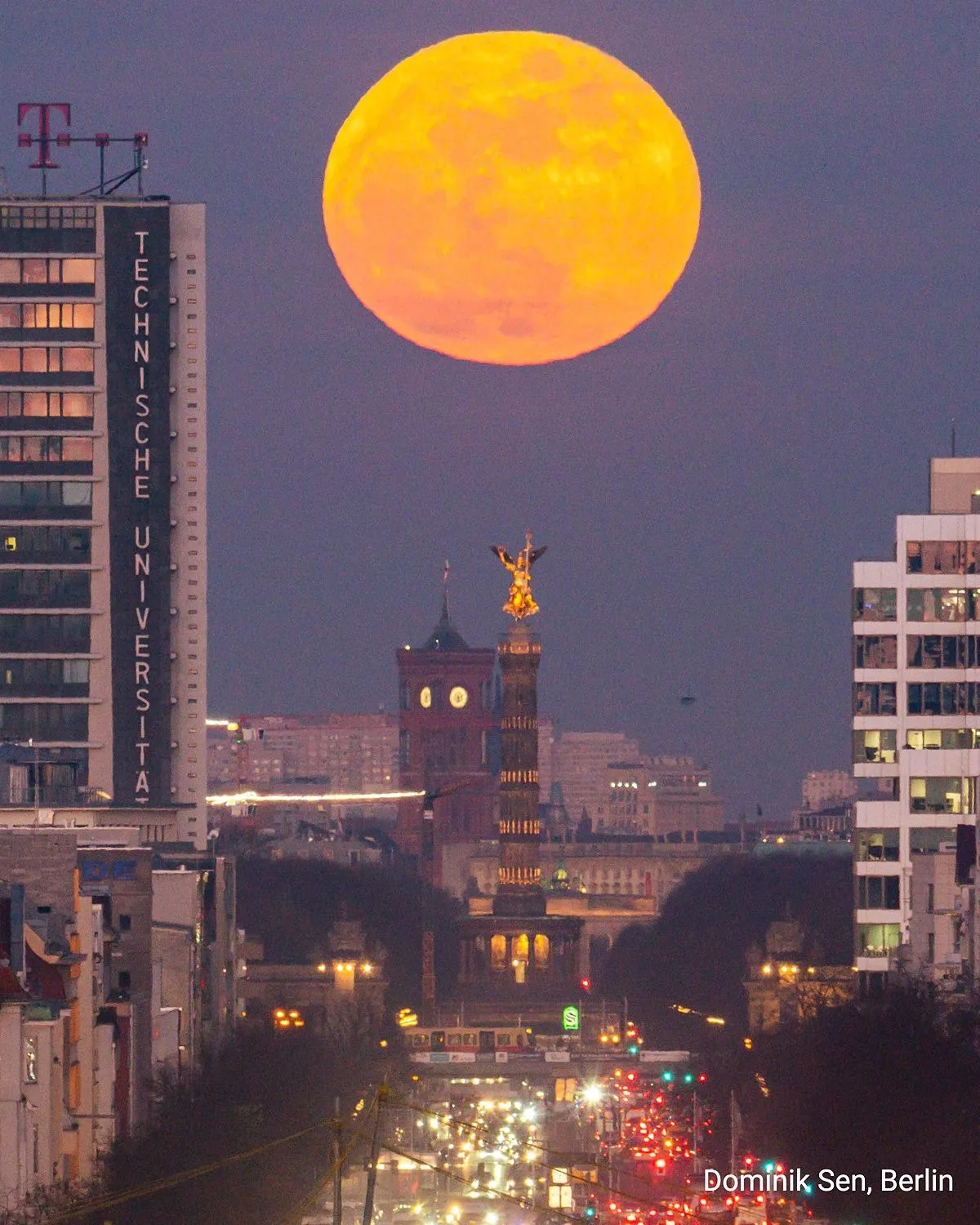 Повний Місяць над Берліном у ніч з 3 на 4 березня 2026 року