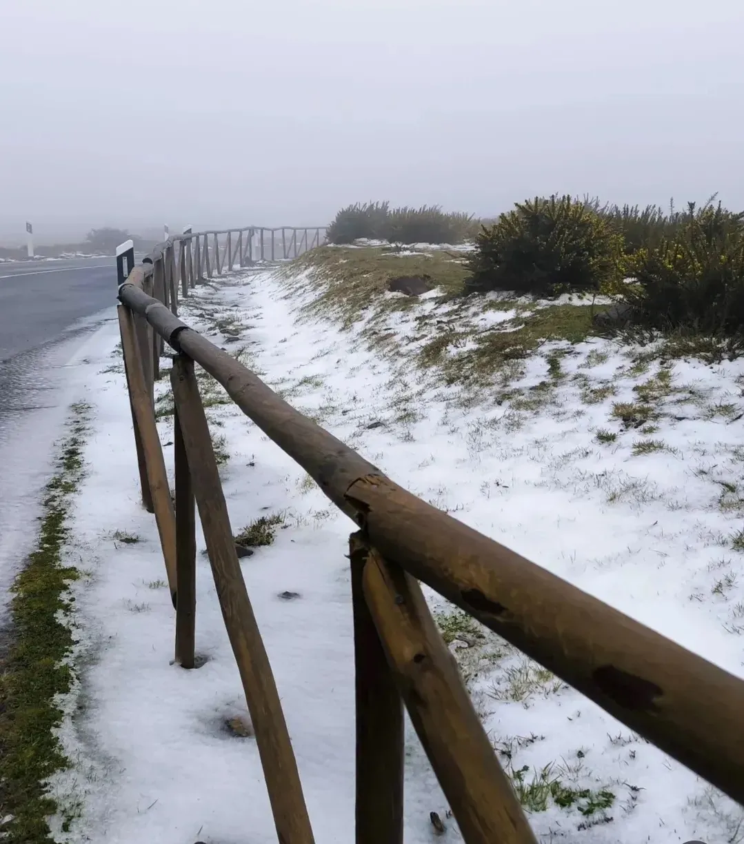 Багато доріг перекрито через небезпеку / фото inna_english_madeira