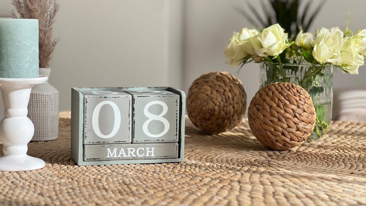 Праздник 8 марта постепенно теряет популярность