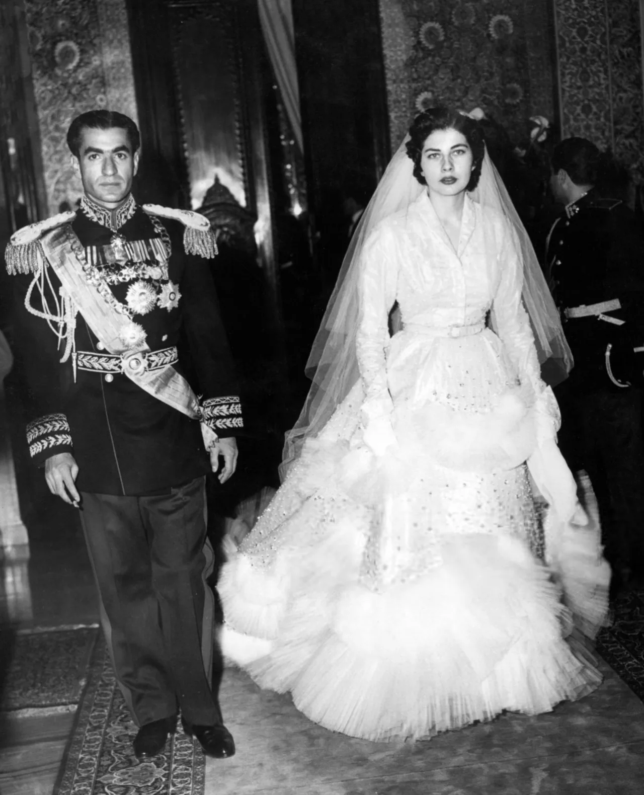Сорая Эсфандиари-Бахтияри и Мохаммед Реза Пехлеви / фото The Royal Watcher Сорая Эсфандиари-Бахтияри и Мохаммед Реза Пехлеви / фото The Royal Watcher