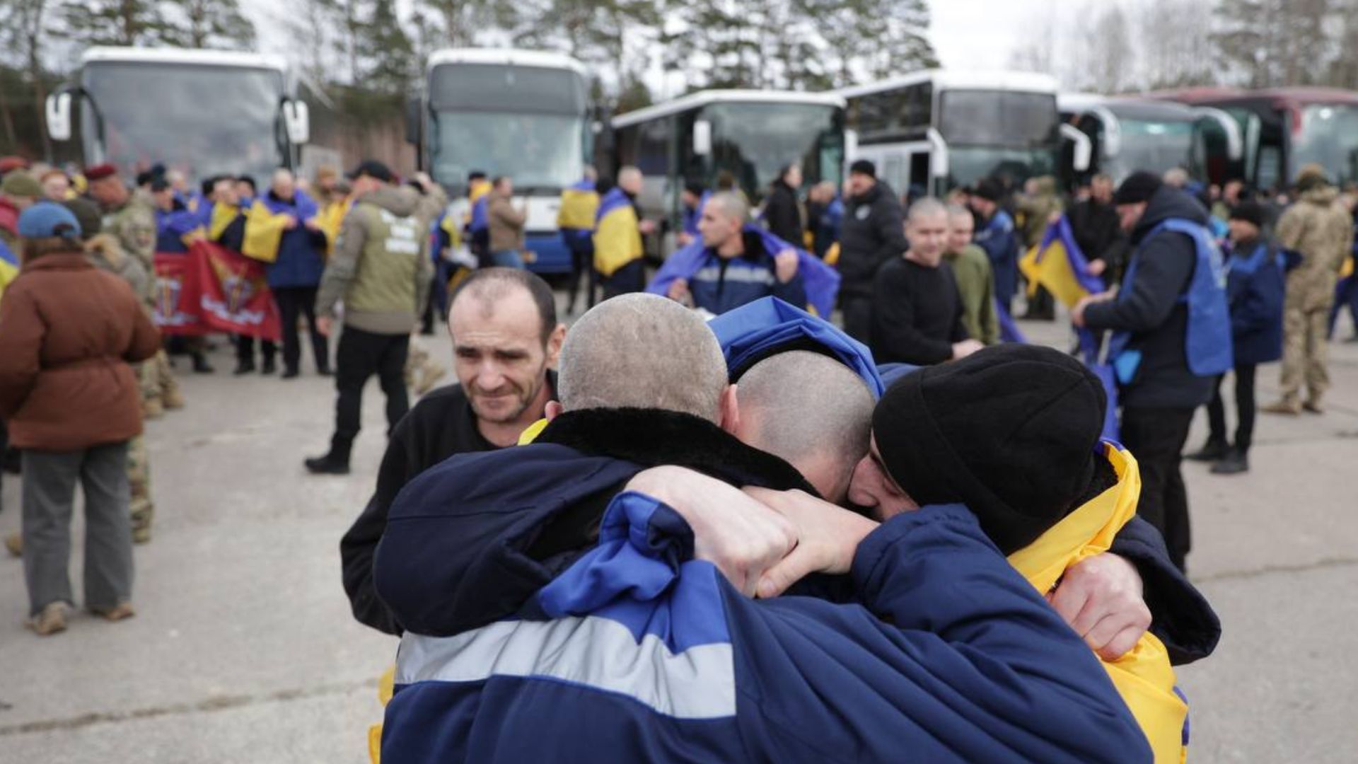Новый обмен пленными сегодня 6 марта 2026 - вернулись 300 украинцев Новый обмен пленными сегодня 6 марта 2026 - вернулись 300 украинцев