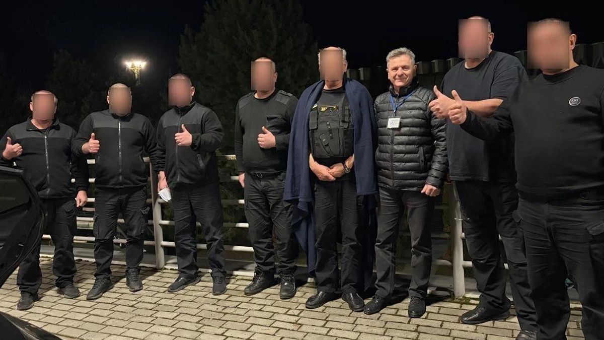 В Ощадбанку розповіли про стан інкасаторів, які повернулися з Угорщини