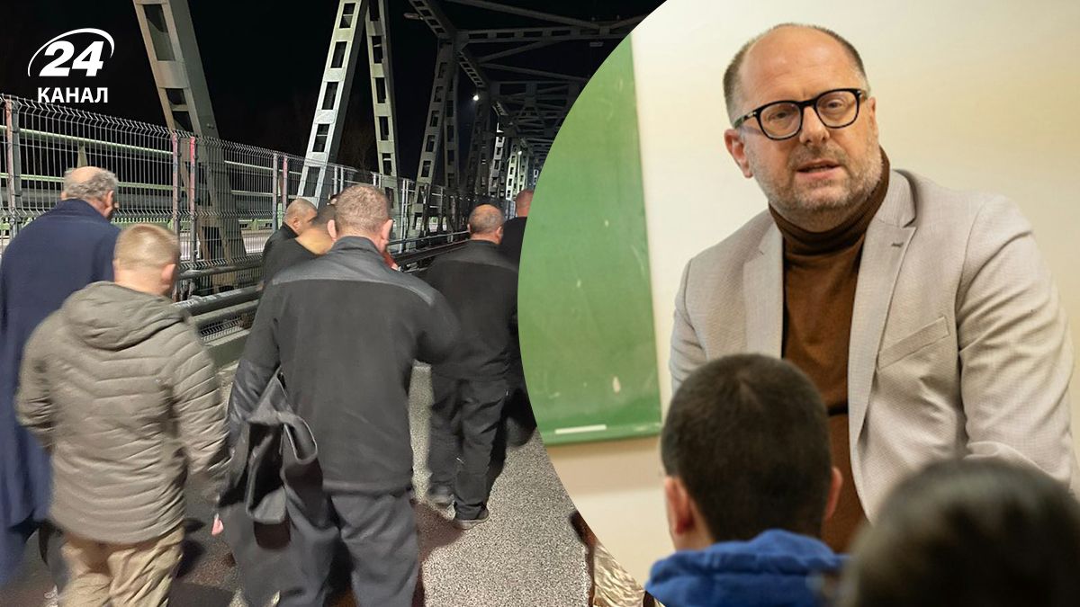 Угорщина конфіскувала готівку, золото та транспортні засоби Ощадбанку Угорщина конфіскувала готівку, золото та транспортні засоби Ощадбанку