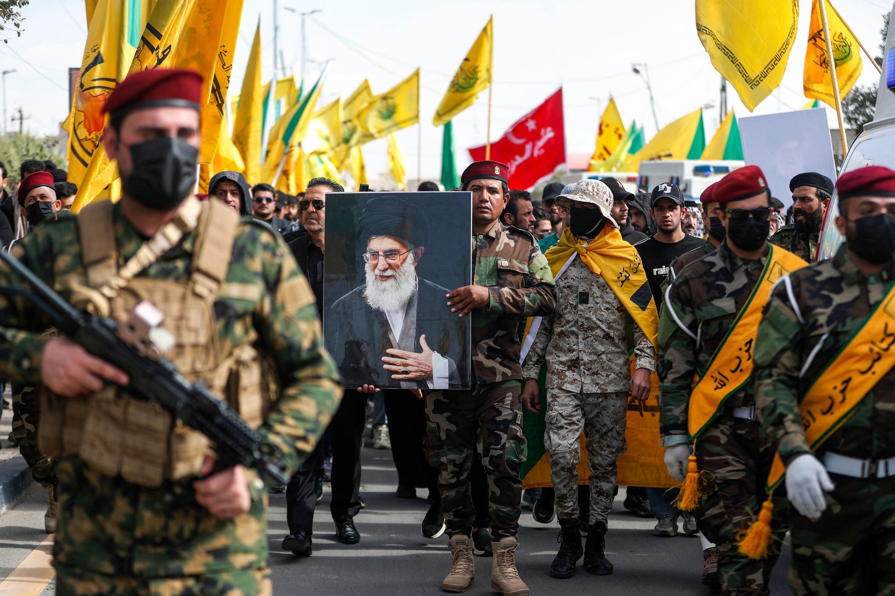 Из-за чего ожесточенно спорит иранское руководство